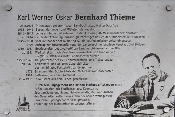 Gedenktafel von Dr. rer. oec. Bernhard Thieme